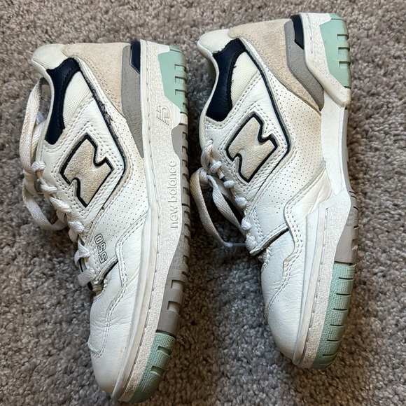 New Balance 550 - Picture 6 of 8